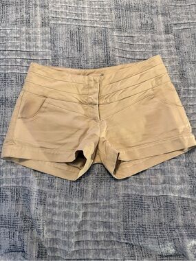 High-Waist Women's Shorts in Light Tan - Sleek Everyday Style